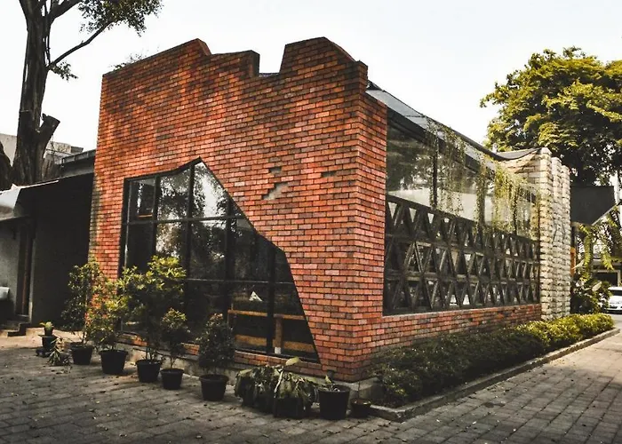 Capital O 90066 Tobana Pejaten House Jakarta